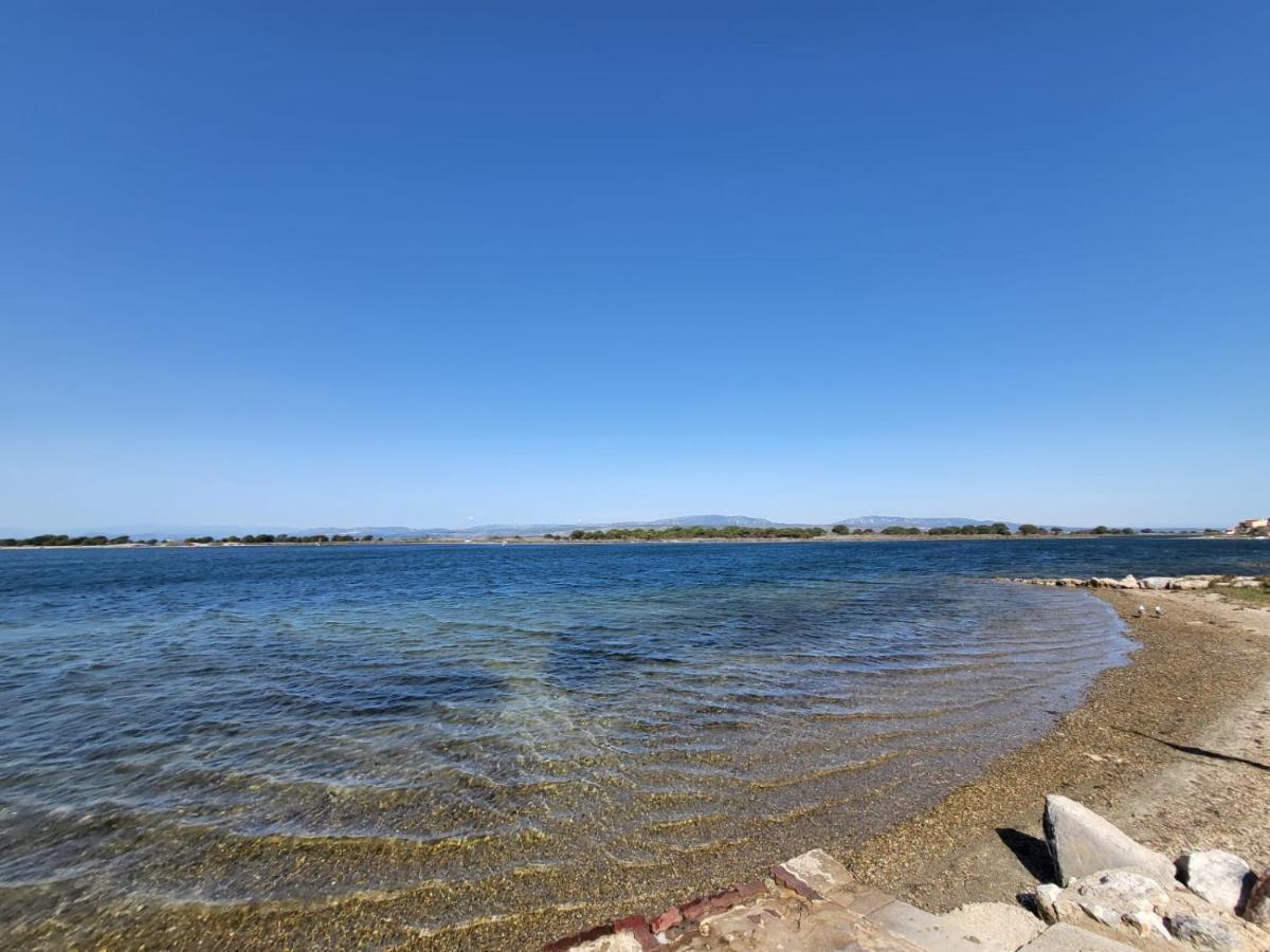 Petite Maison De Vacances Au Bord De L'Eau Leucate Exterior foto